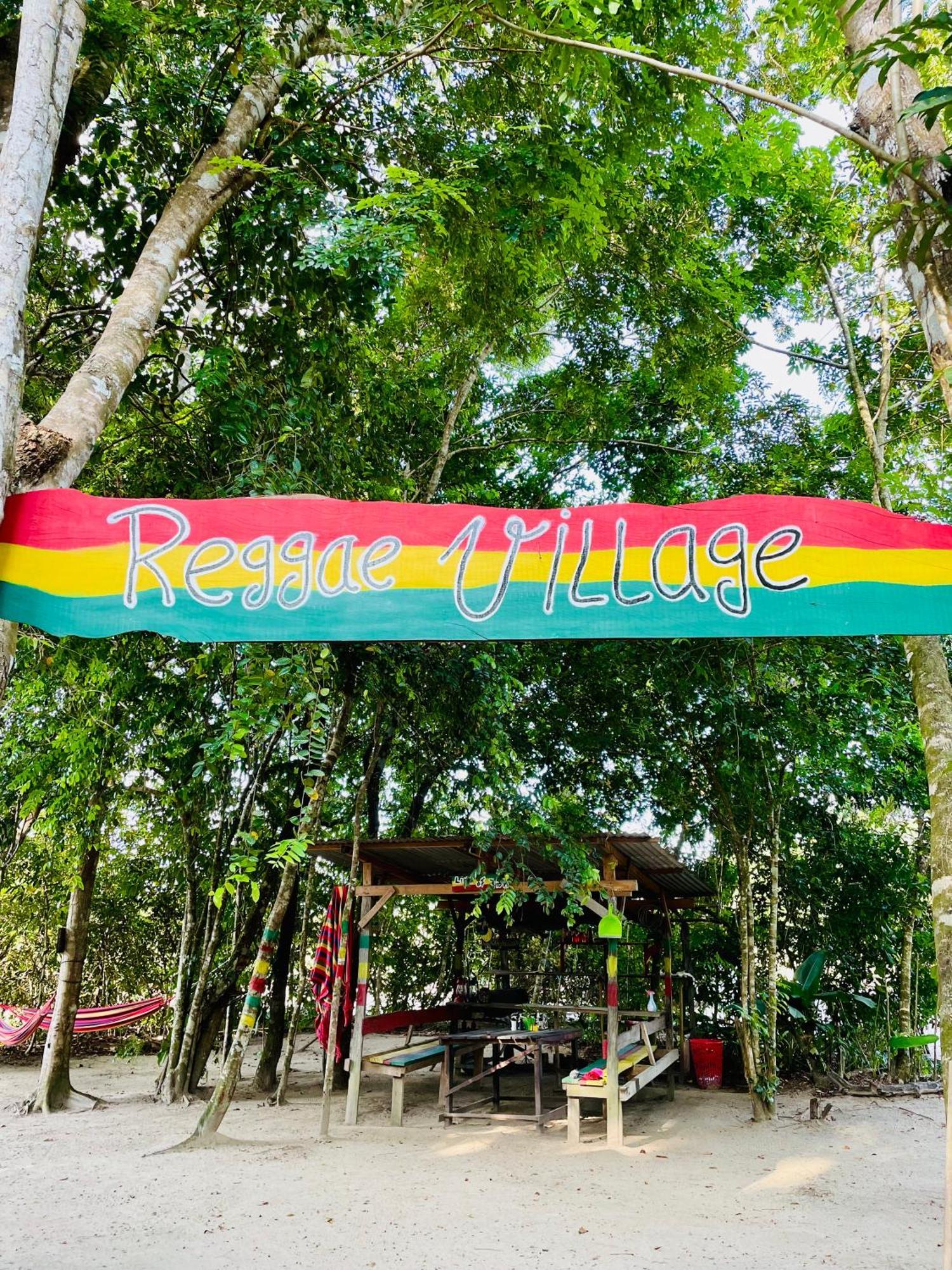 Land Of Promise - Reggae Bar & Eco Village Zanderij Buitenkant foto
